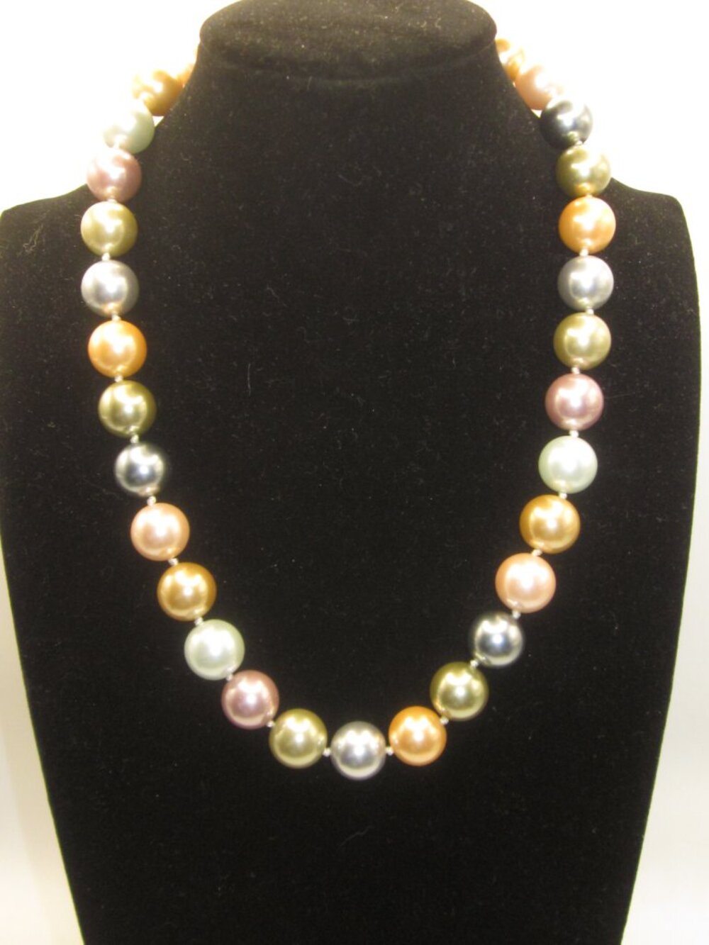 Kenneth Jay Lane Faux Pearl Pastel Necklace - Picture 5 of 5